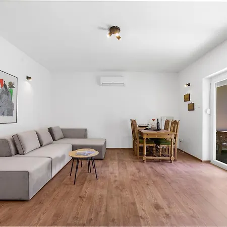 Apartments Villa Verde Novigrad  Exterior photo